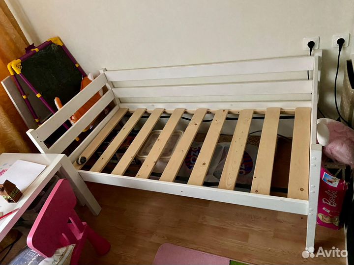 Кроватка детская от 3-х лет с бортиком