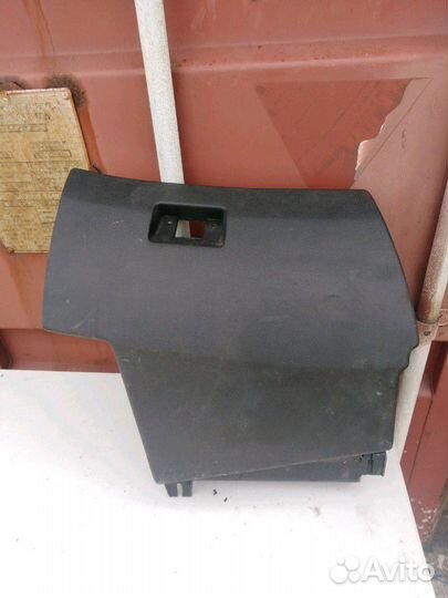 Бмв е34 крышка бардачка