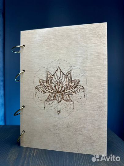 Блокнот в деревянной обложке