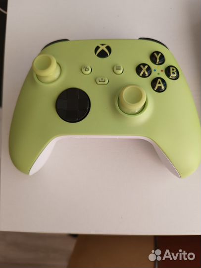Продам геймпад Xbox Wireless Controller