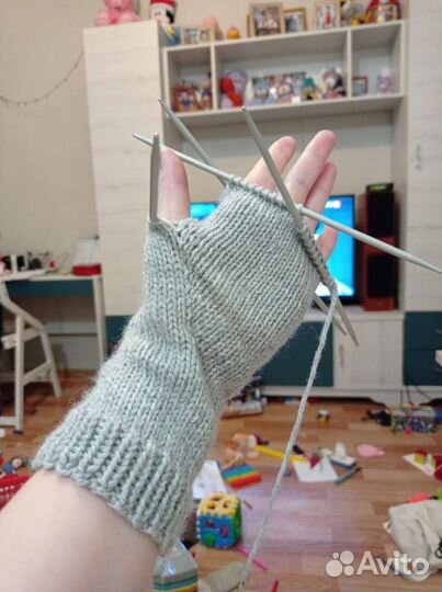 Варежки женские