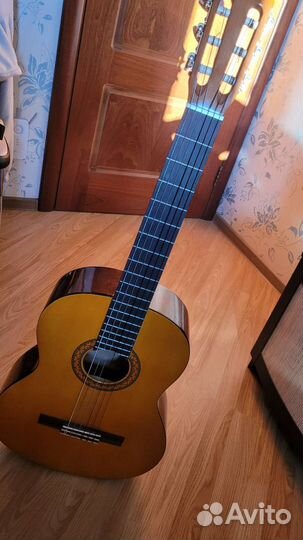 Классическая гитара yamaha c40