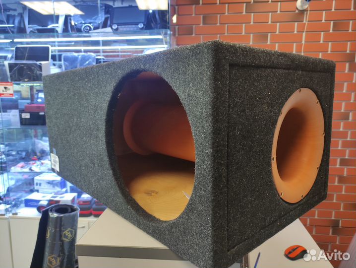 Короб для сабвуфера 12 дюймов труба