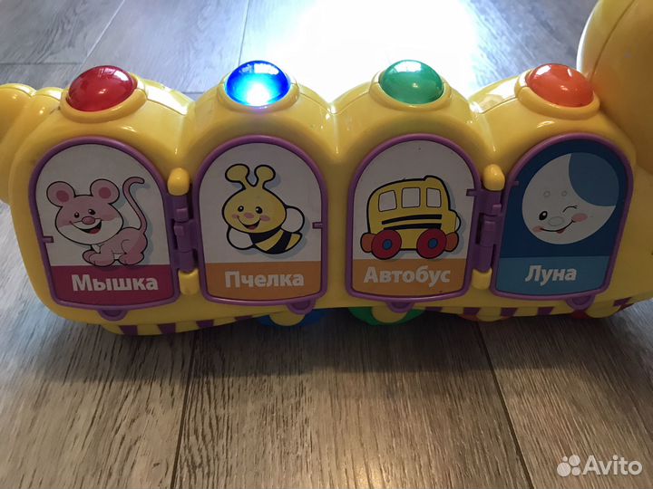 Веселая гусеница Fisher Price развивающая игрушка