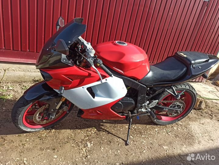 GT250R