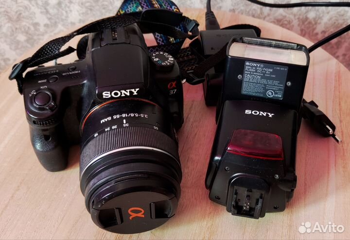 Sony a37 kit 18-55mm + Вспышка Sony HVL-F42AM