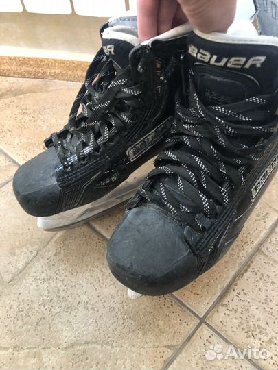 Хоккейные коньки bauer