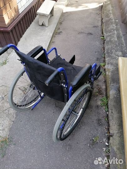 Инвалидная коляска