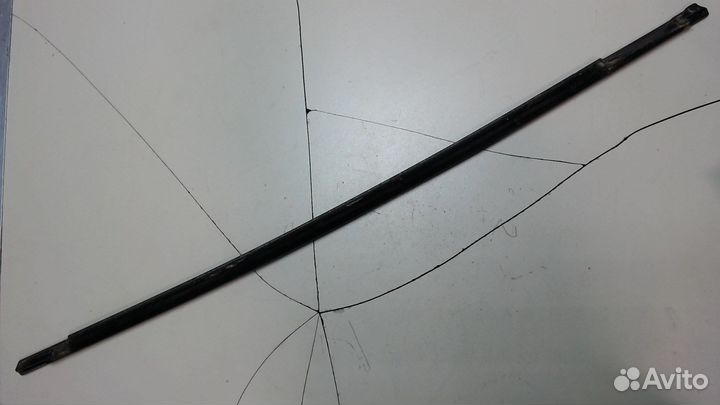 Молдинг стекла Volkswagen Passat 7, 2014