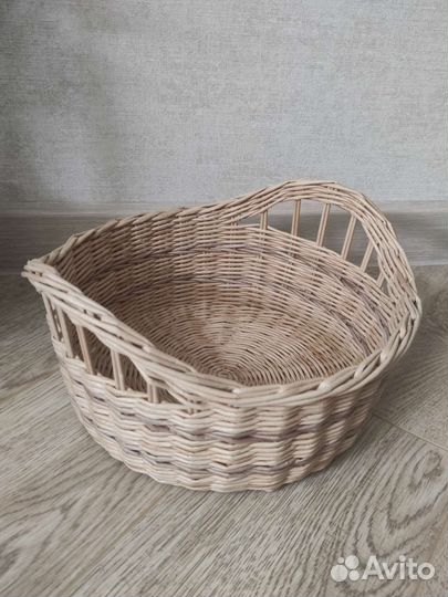 Корзинка плетеная