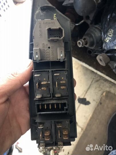 Блок кнопок на стеклоподъемники ауди А8 С1994 С 20