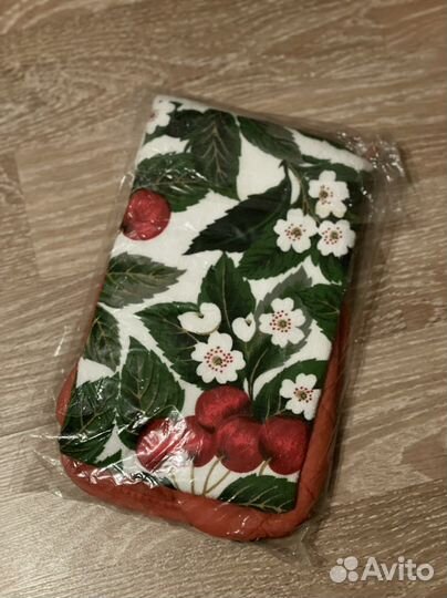 Кухонные наборы (прихватка,фартук,рукавица)