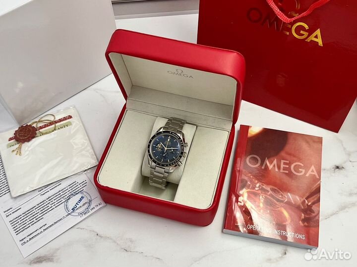 Часы Omega Speedmaster в фирменной коробке