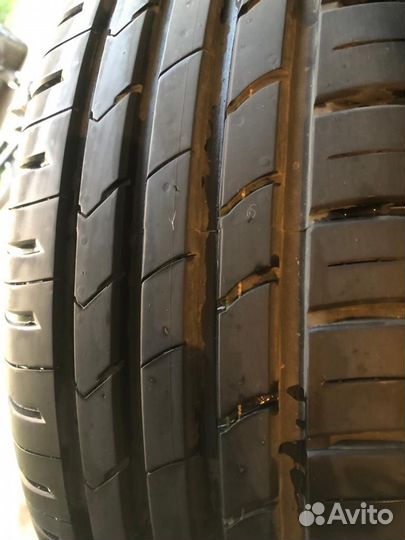 Kumho Ecsta HS51 215/60 R16