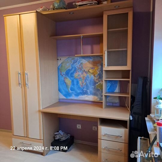 Шкаф с письменным столом