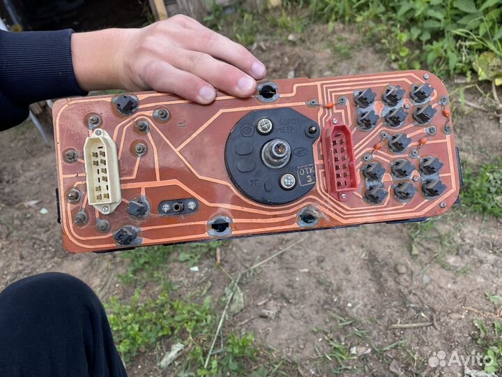 Панель ваз 2109 рання под низкую приборную панель