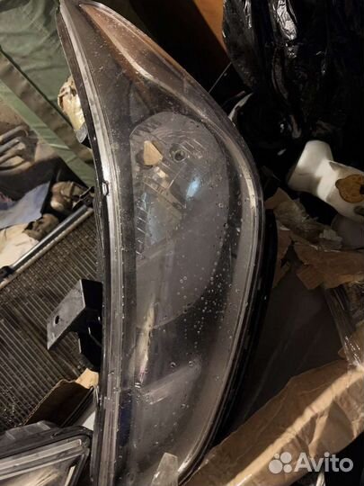 Фары Hyundai Solaris лев и правая