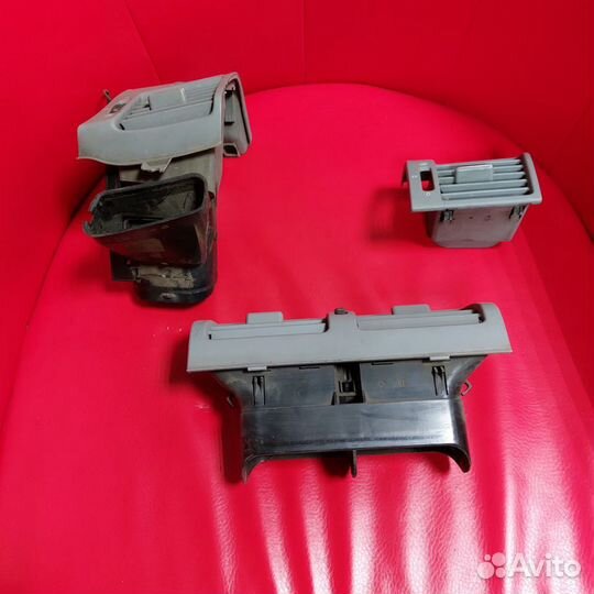 Мерседес 210 дефлекторы воздуховода в торпедо