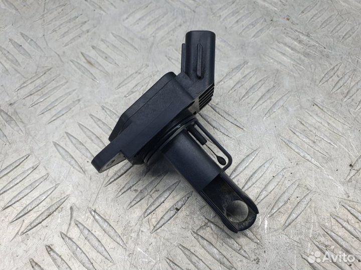 Датчик массового расхода воздуха (дмрв) Toyota