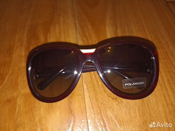 Солнцезащитные очки женские брендовые