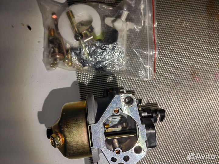 Карбюратор на двигатель 15-18лс