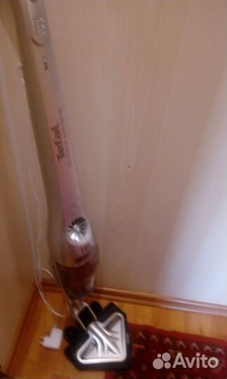 Вертикальный беспроводной пылесос бу