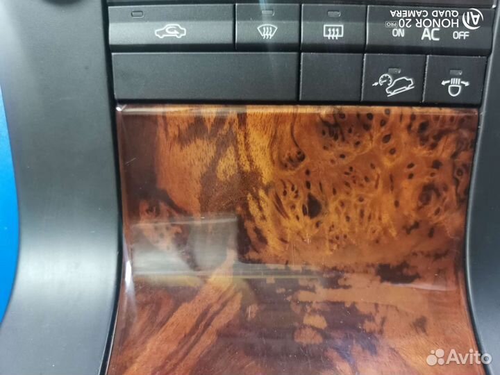 Парящая панель volvo