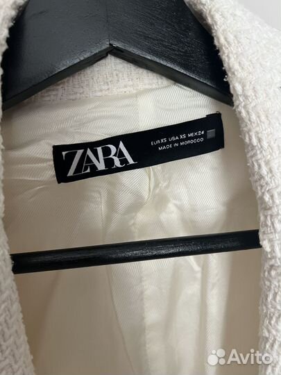 Твидовый белый жакет Zara