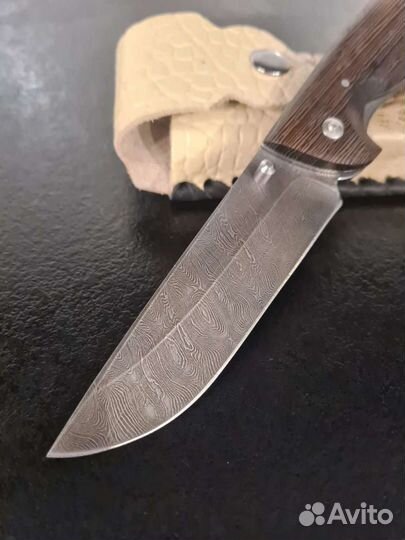 Большой складной нож из дамасской стали