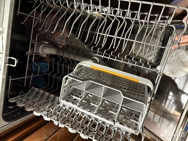 Посудомоечная машина electrolux