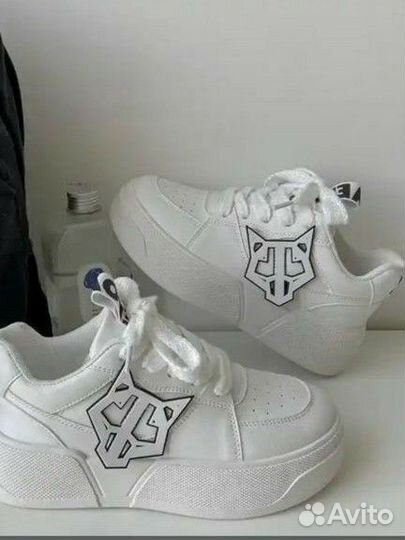 Кроссовки женские naked volfe