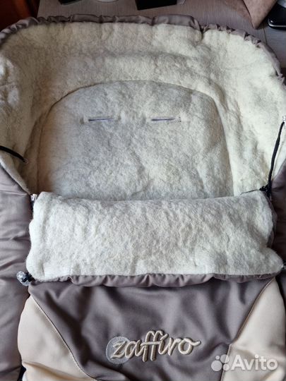 Меховой конверт на овчине в коляску Womar