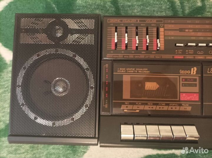 Кассетный магнитофон