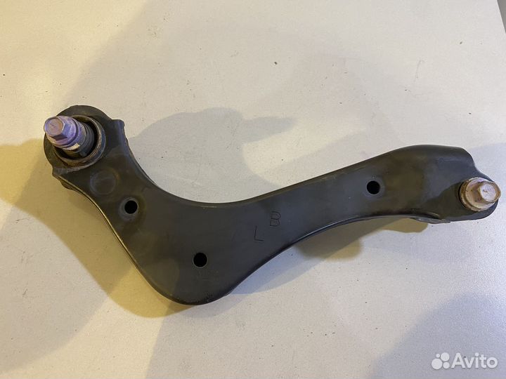 Рычаг поперечный верхний левый toyota rav4 c50 201