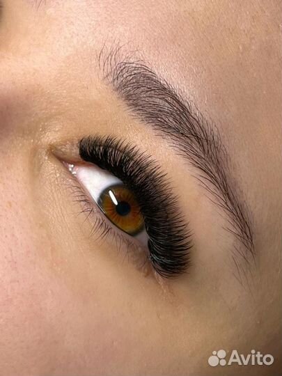 Наращивание ресниц, окрашивание бровей