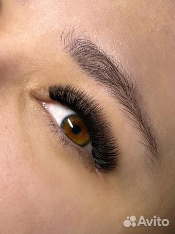 Наращивание ресниц, окрашивание бровей