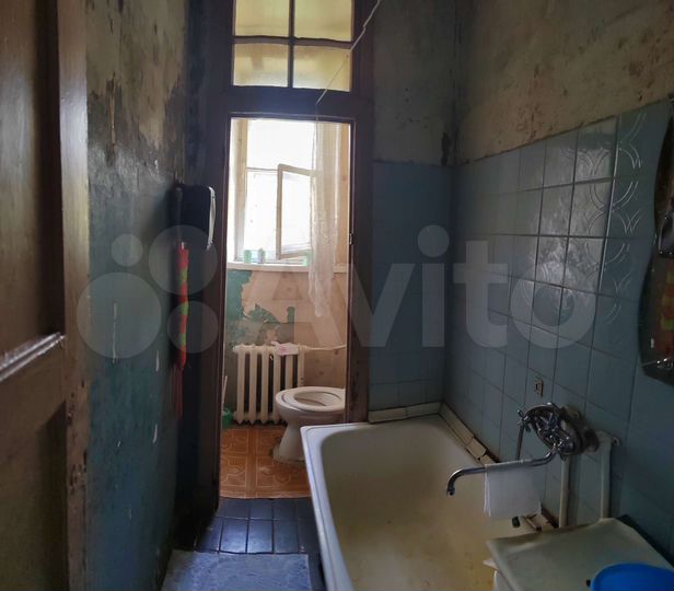 Комната 14 м² в 4-к., 4/4 эт.