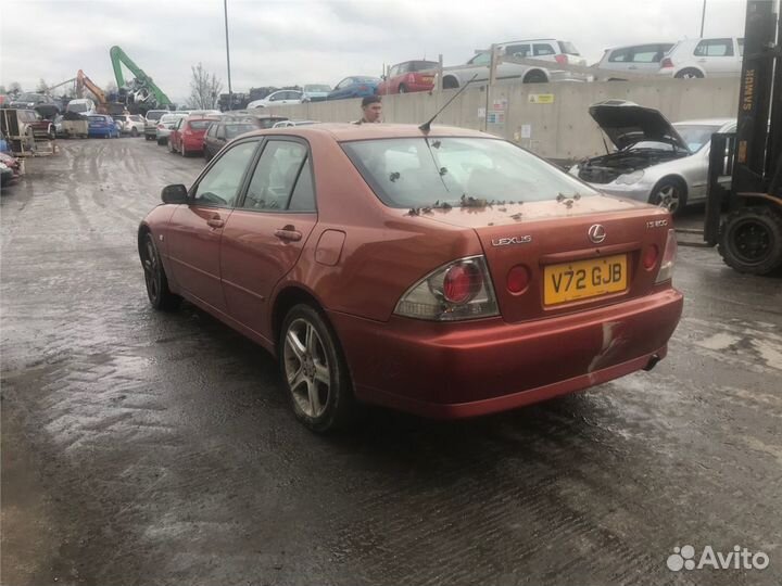 Разбор на запчасти Lexus IS 1999-2005