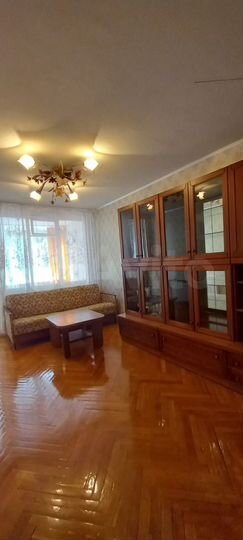 2-к. квартира, 54 м², 3/5 эт.