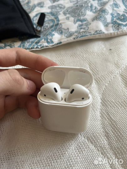 Airpods 1