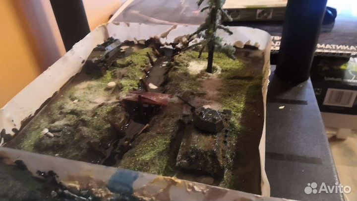 Диорама с советчиком танком т-34 и Немецким бтром