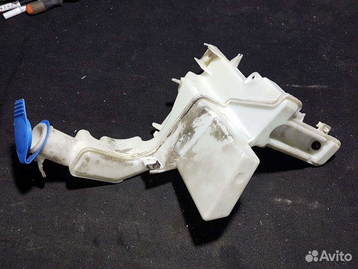 Бачок омывателя volkswagen passat B6