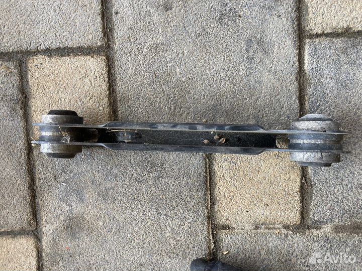 Направл. рычаг с резиномет. шарниром Л BMW 3 F30