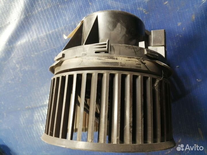 Вентилятор печки Ford Focus 3