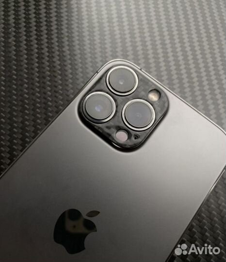 Защита на камеру iPhone 14/15 pro/max карбон