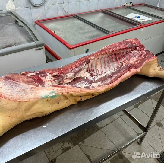 Мясо свинина полутуши. Доставка на дом