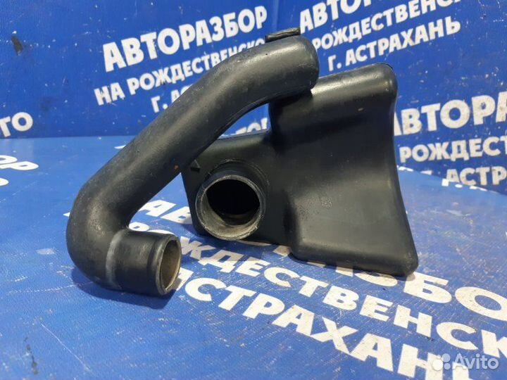 Резонатор воздушного фильтра Hyundai Sonata 4