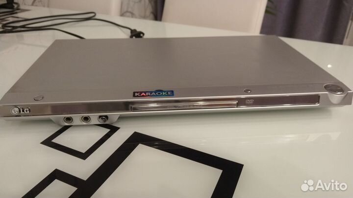 Видеоплеер Samsung и двд плеер с караоке Lg