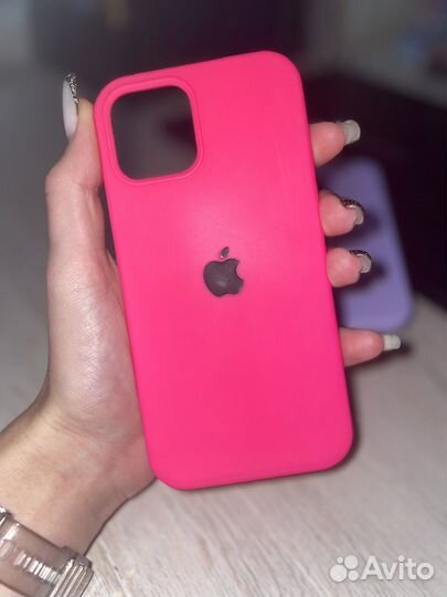 Чехол на iPhone 12