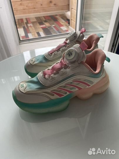 Кроссовки детские 22 см